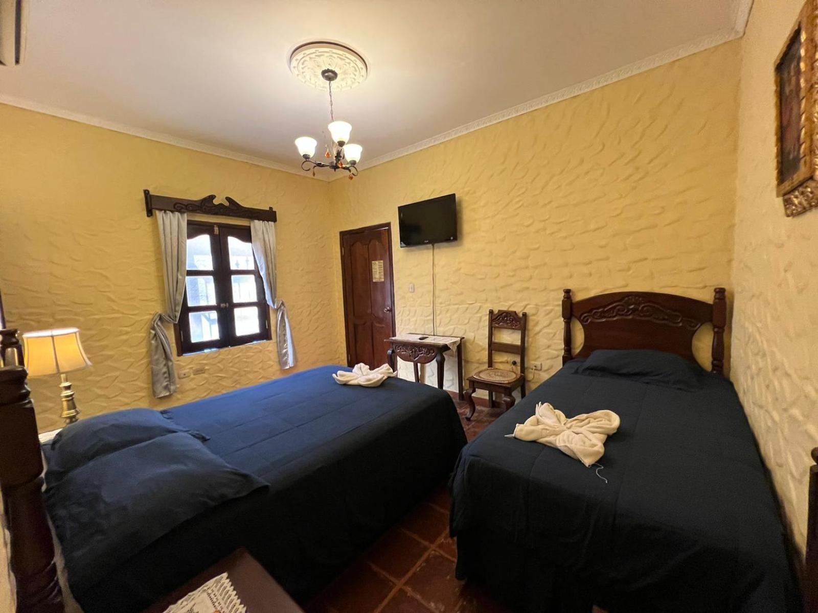 קומאיאגואה Hotel Caxa Real מראה חיצוני תמונה