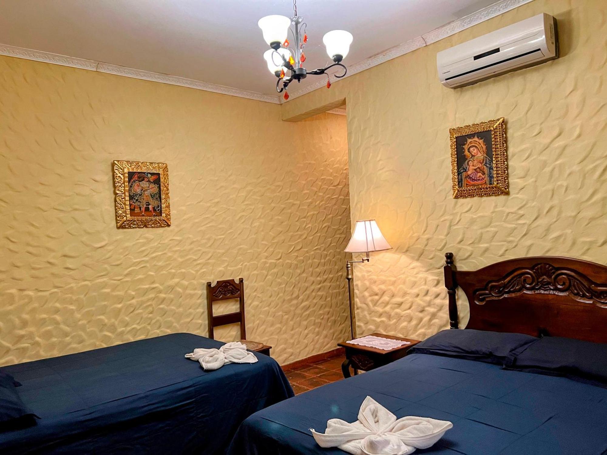 קומאיאגואה Hotel Caxa Real מראה חיצוני תמונה