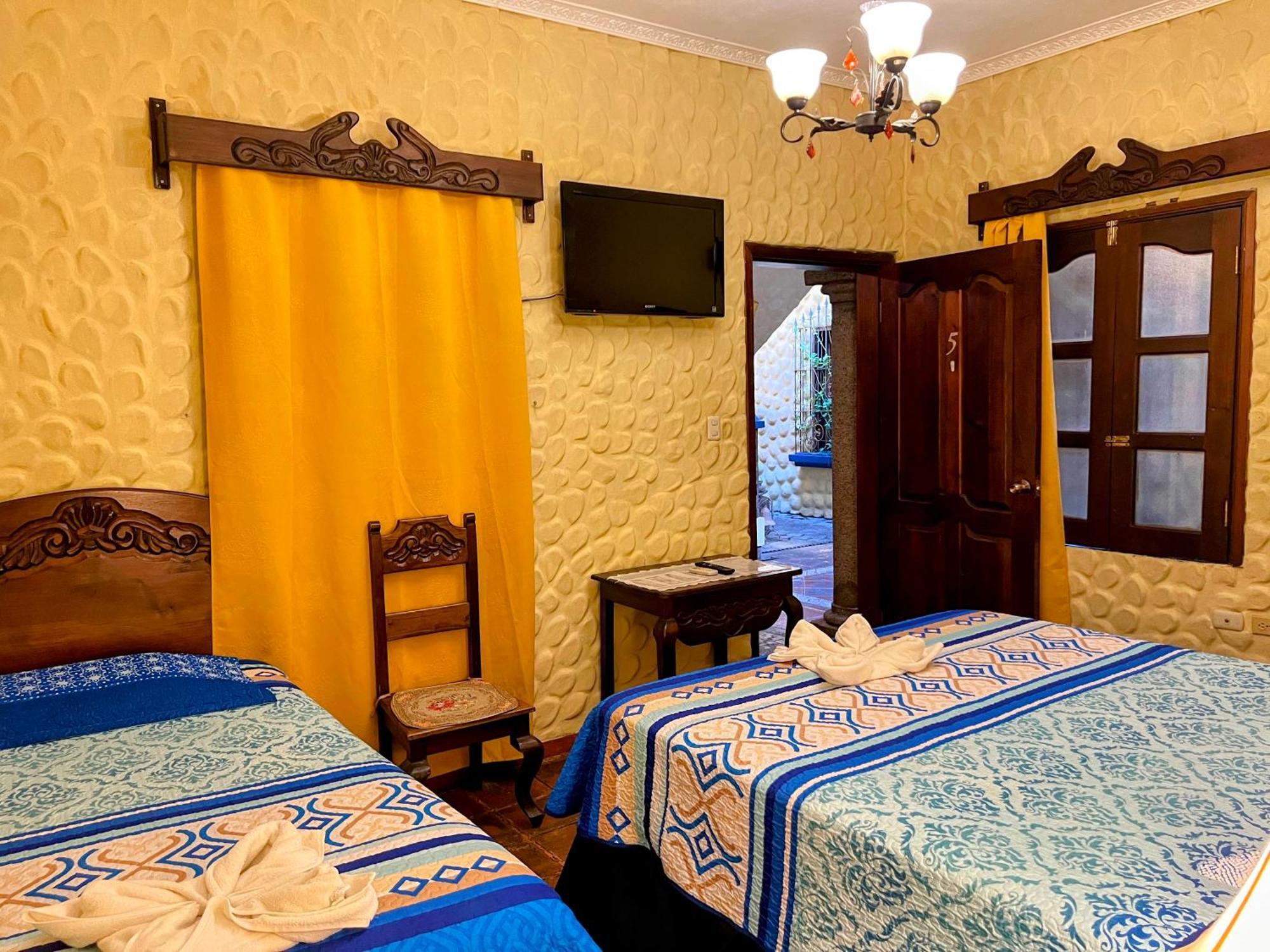 קומאיאגואה Hotel Caxa Real מראה חיצוני תמונה